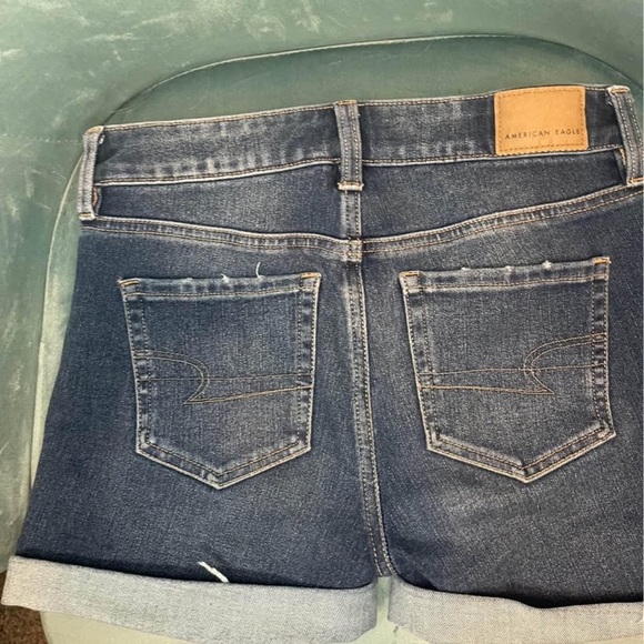 American eagle dark wash cuffed midi shorts size 0 - Picture 2 of 4